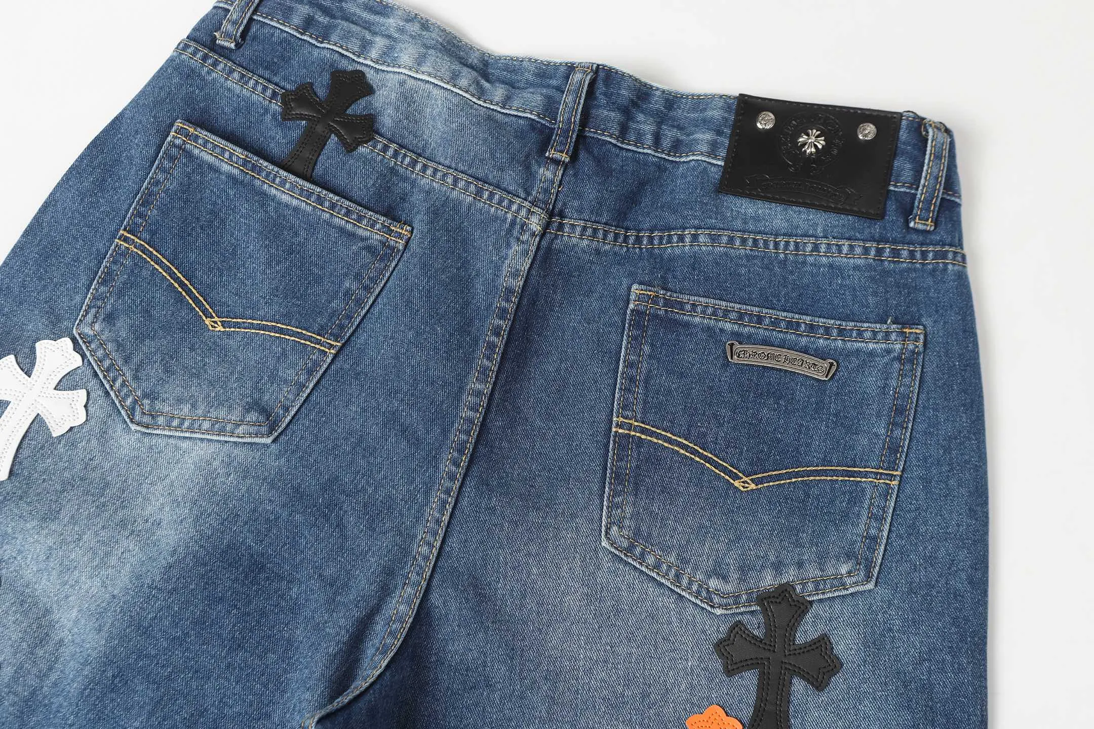P270 Cross-border model, please do not place an order if you are pursuing quality - Chrome Hearts/Chrome Hearts Cross ✝️Pink embroidered washed jeans, trousers and casual pants - High weight, high density and high quality. The wool is soft, delicate and skin-friendly. It feels soft and silky. It has excellent warmth and skin-friendly properties. - Custom-woven and dyed, no color difference. No matter the fabric or workmanship details, it beats the ordinary version on the market. - Hardware zipper accessories are all customized, full of details - Color: washed blue -Size: 28 30 32 34 36